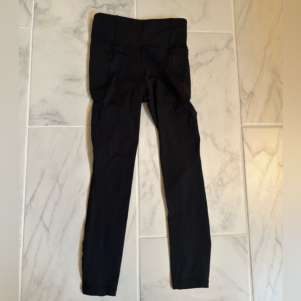 Lululemon cropped black leggings size 0